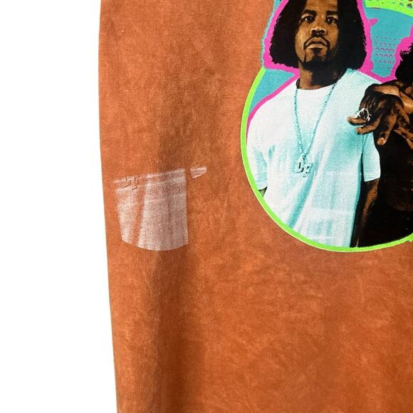 OUTKAST Orange Cotton‎ Crew Neck Short Sleeve Distressed Graphic Tee Size Medium - Picture 5 of 8